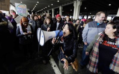 All PHL detainees released; huge airport crowd protests Trump’s immigration order 